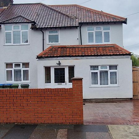 1 Bedroom Studio Eltham Exterior foto